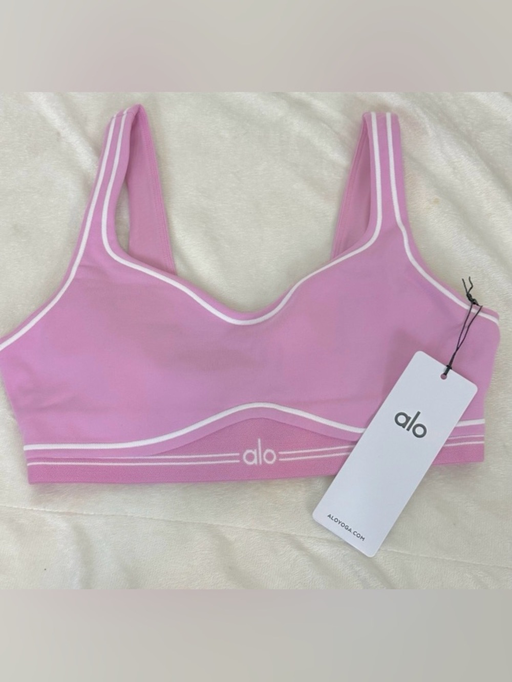 ALO Yoga Pink Airbrush Heart Throb Sports Bra